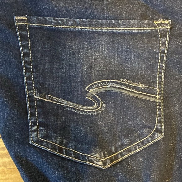 Silver Grayson Jeans - Picture 7 of 9